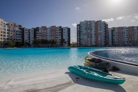 Departamento En Cancun Con 7 Albercas Tipo Playa Y Laguna Exteriör bild