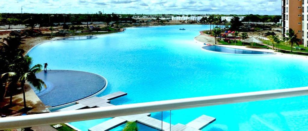 Departamento En Cancun Con 7 Albercas Tipo Playa Y Laguna Exteriör bild