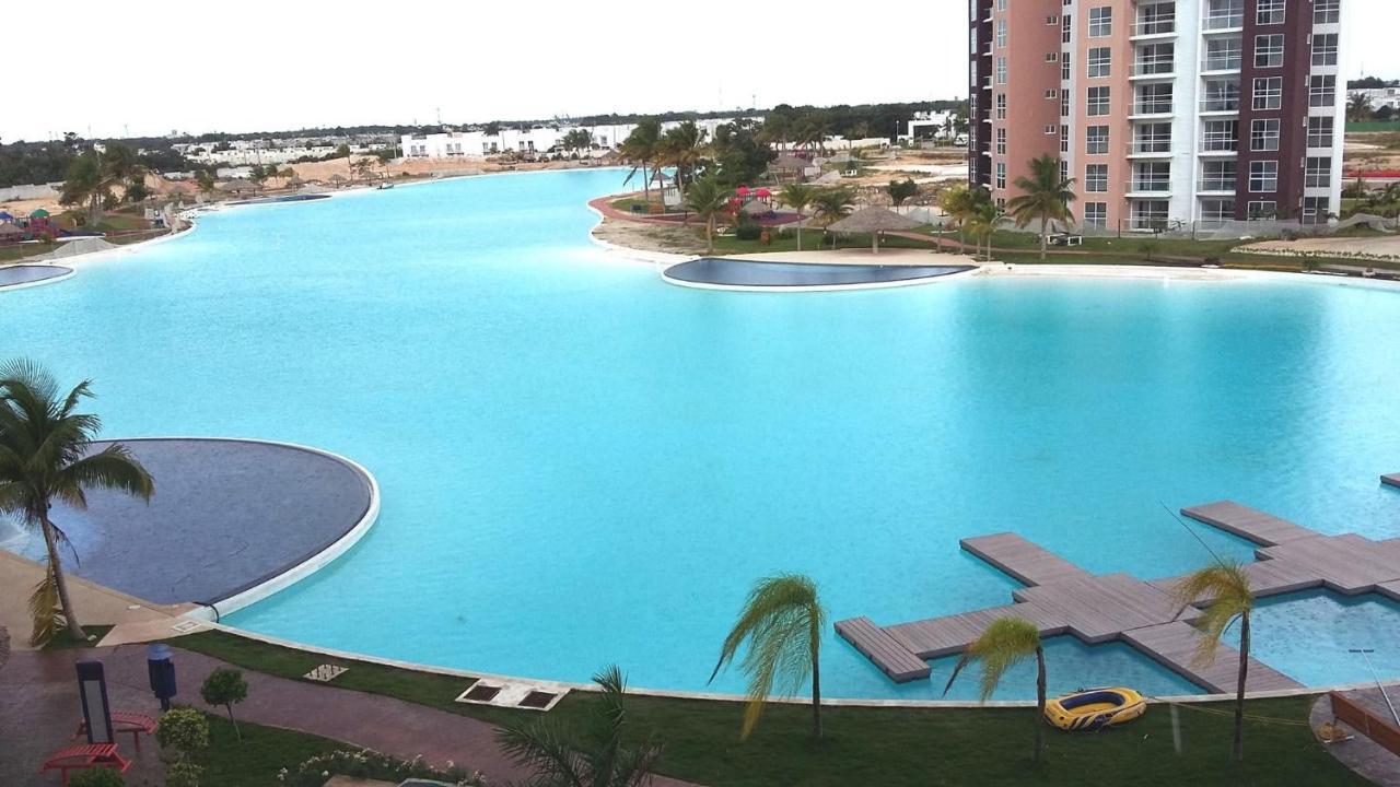 Departamento En Cancun Con 7 Albercas Tipo Playa Y Laguna Exteriör bild